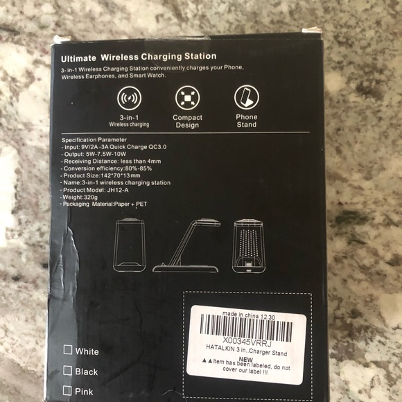 3-in-1 Wireless Charging Station - Picture 4 of 4